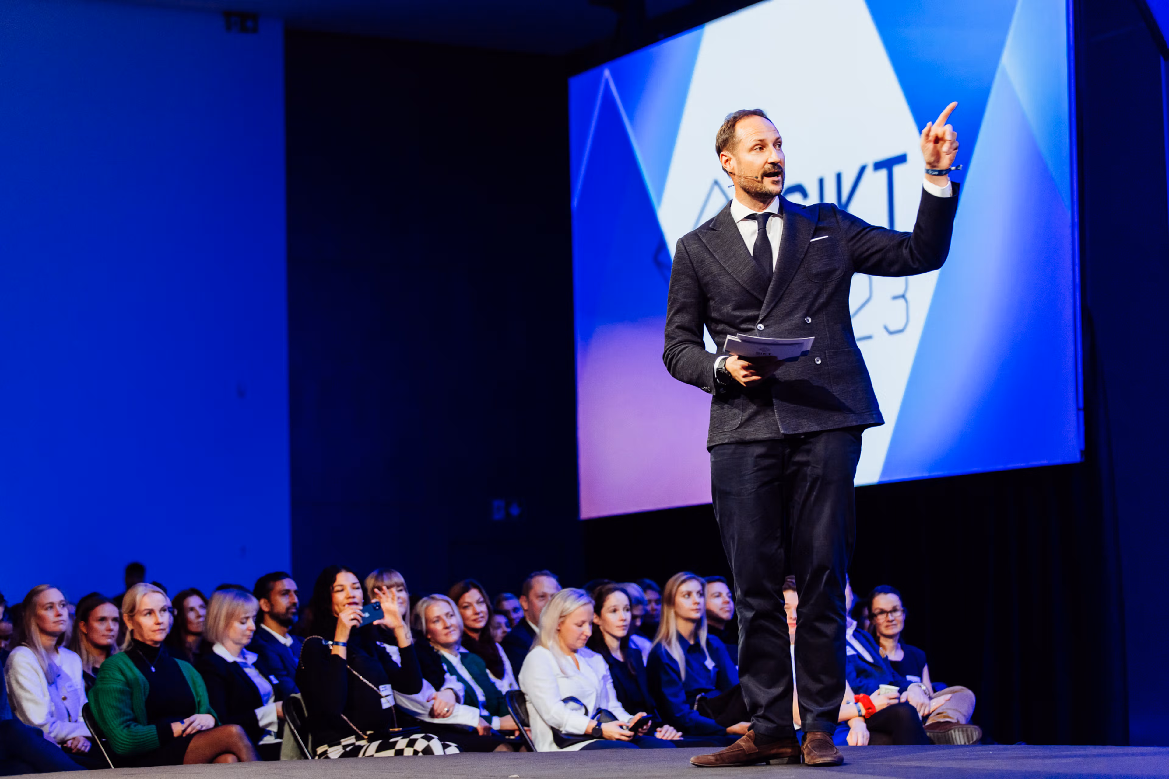 kronprins haakon 10års SIKT Oslo foto jonathan c vivaas kise